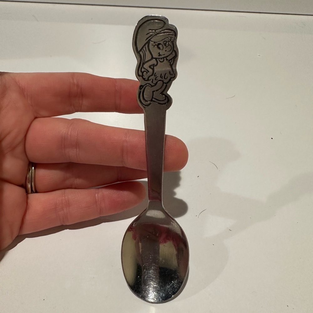 1980’s Peyo Danara Smurfette spoon